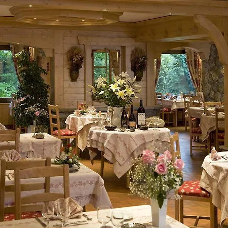 Chalet-Hôtel Neige et Roc, The Originals Relais (Hotel-Chalet de Tradition)-3
